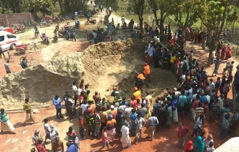 Two labourers die after being strangulated under soil