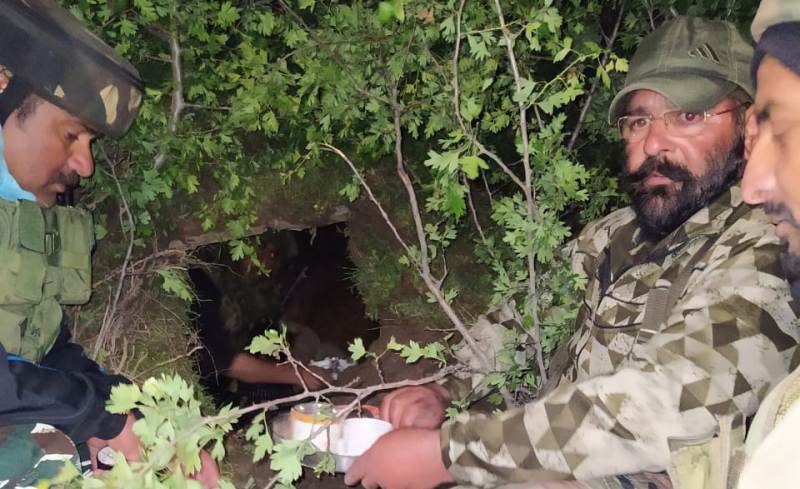 J&K: Security forces bust terrorist hideout in Budgam, LeT operative arrested with arms