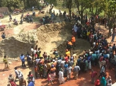 Two labourers die after being strangulated under soil