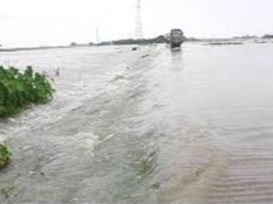 Jamalpur: Nearly 10 lakh people stranded in water 