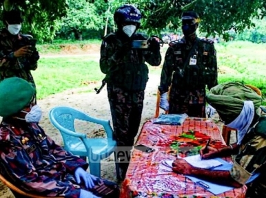 Bangladesh returns one BSF member