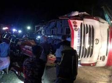 Star line bus falls in gorge, 4 killed 