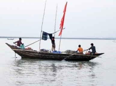 Farmers in Meghna by ignoring COVID-19 scare