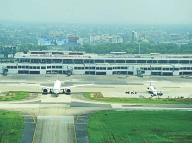 Two flights escapes accident in Dhaka airport 