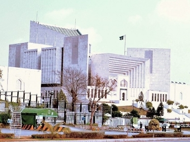 People in Gilgit-Baltistan should get equal rights like Pakistanis: Chief Justice