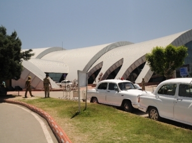 J&K govt completes various projects in Srinagar to ease lives of residents 