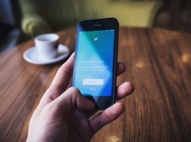 After Twitter halts in Pakistan for hours on Sunday, digital rights group demands answer from govt