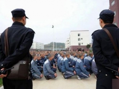 Chinese companies forcing Uyghur population to produce face masks 