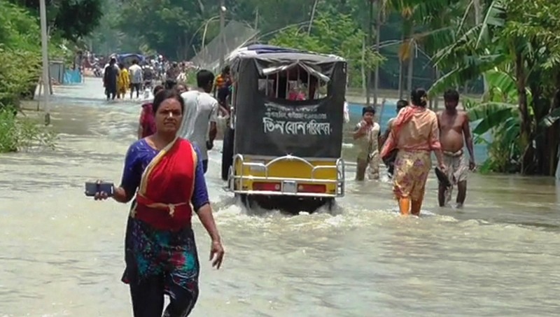 Jamuna waters flowing 115 centimetres above danger mark in Bogra