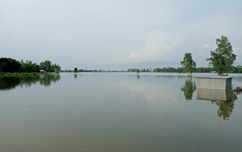 Floods kill nine in Bangladesh