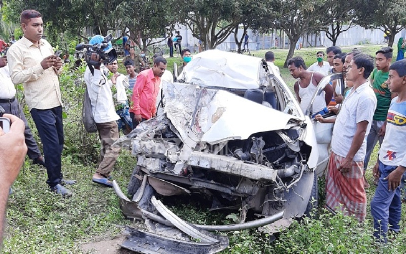 Kurigram: Four, including three of a family, killed in road accident