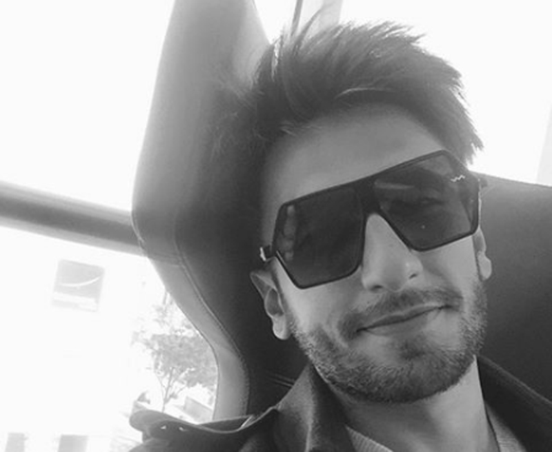 Ranveer Singh looks stylish in his latest Instagram post 