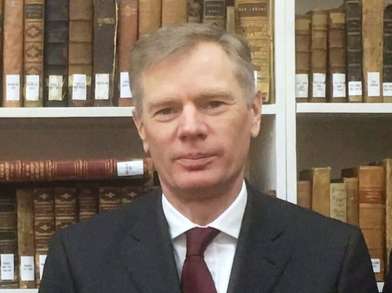 Arrest of UK ambassador to Iran was violation of international law: Britain